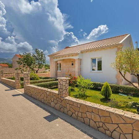 Apartment Holiday Home Doma, Cilipi Near Dubrovnik Quarto foto