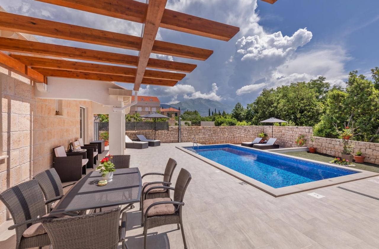 Apartment Holiday Home Doma, Cilipi Near Dubrovnik Exterior foto
