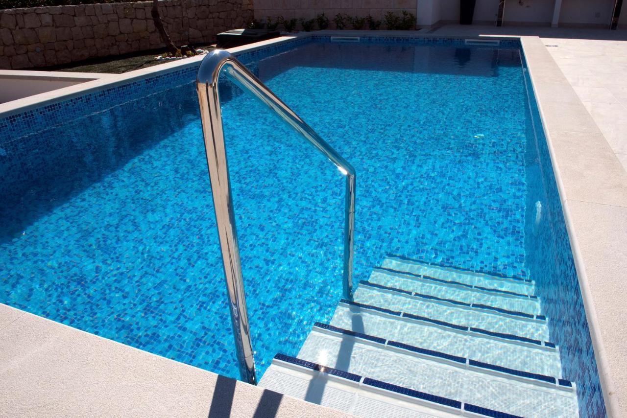 Apartment Holiday Home Doma, Cilipi Near Dubrovnik Exterior foto
