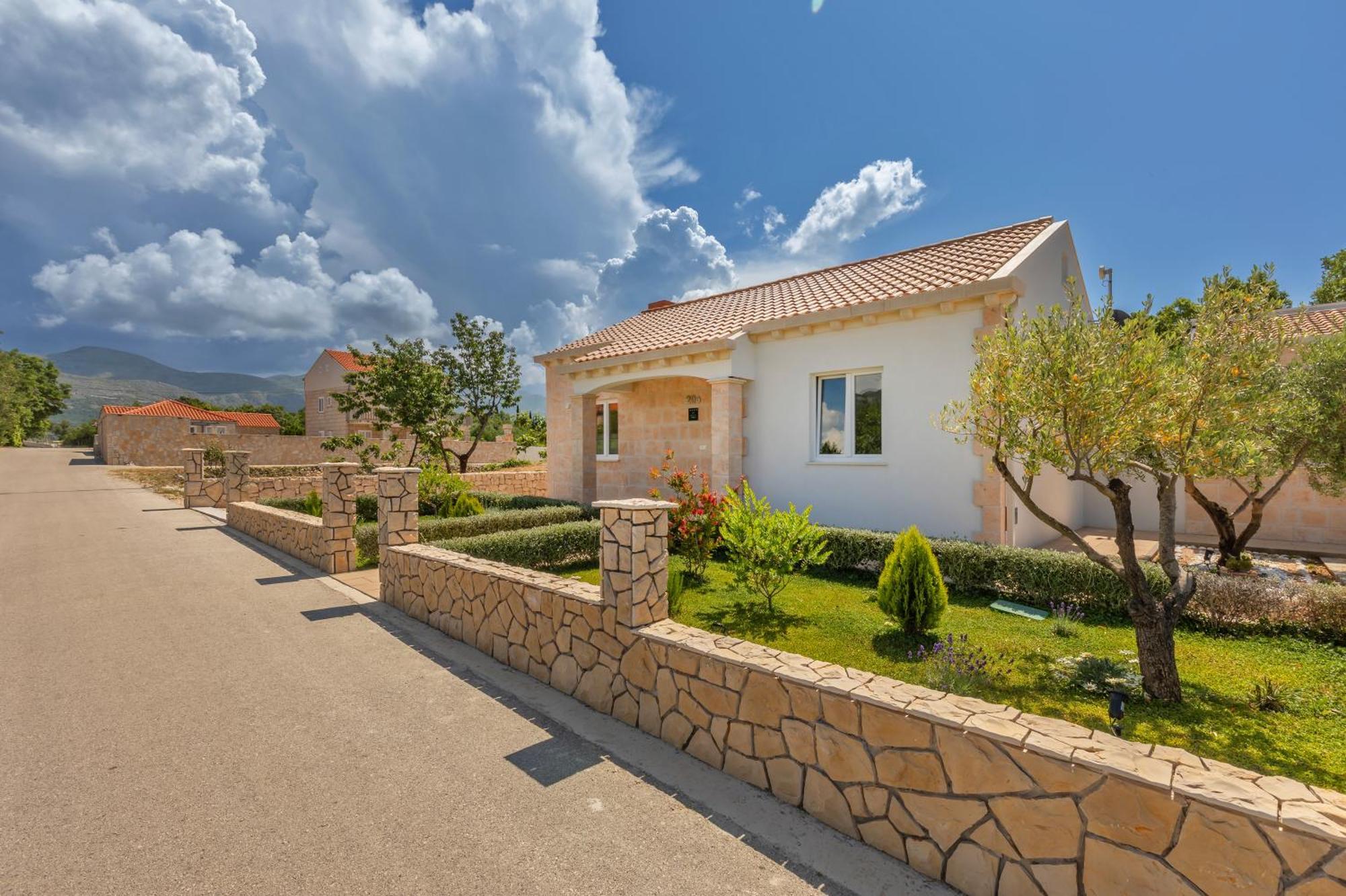 Apartment Holiday Home Doma, Cilipi Near Dubrovnik Quarto foto